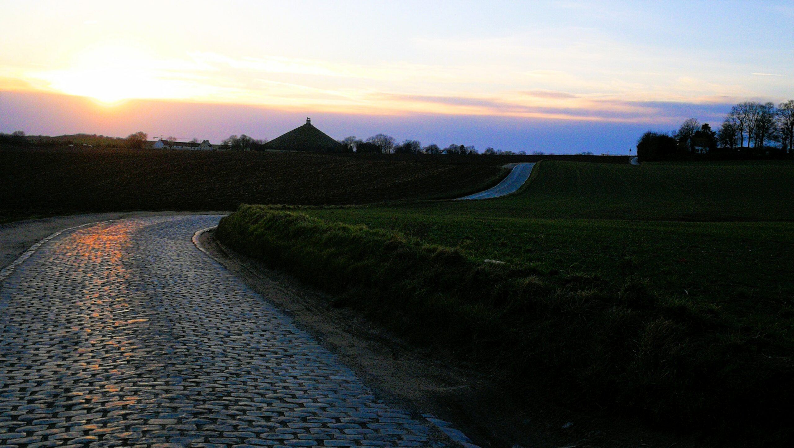 WATERLOO. Deux siècles plus tard, son Lion.